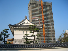 ファイル:施工中岡崎公園内から2007-10-31.jpg