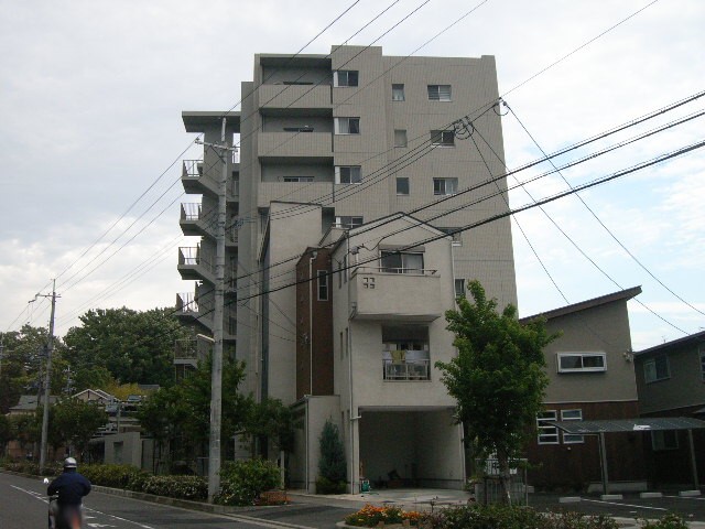 ファイル:Brillia高槻 緑が丘外観.jpg