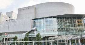 ファイル:小金井宮地楽器ホール 小金井161104.jpg