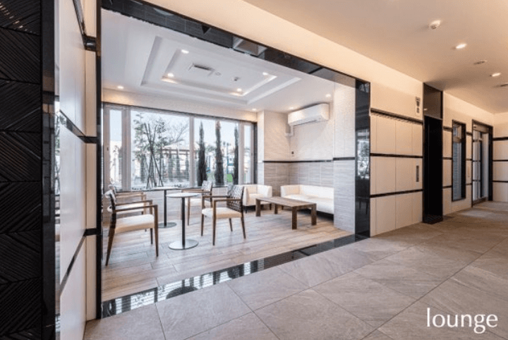 ファイル:ヴェルディ若草町パームガーデン ラウンジ.png