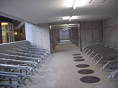 ファイル:駐輪場20081129.jpg