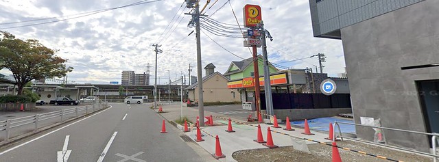 ファイル:カルティア 高蔵寺ステーションフロント2023.04.04.jpg