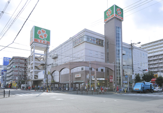 ファイル:ライフ新大阪店 東三国161015.jpg