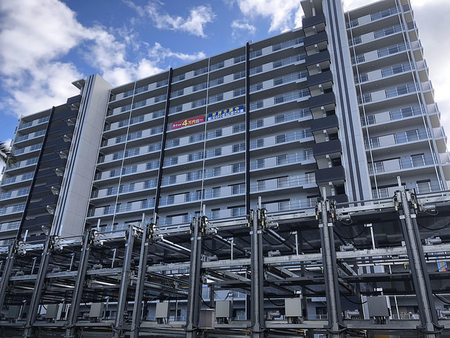 ファイル:プレサンス ロジェ 神戸ポートアイランド2018.06.13-2.jpg