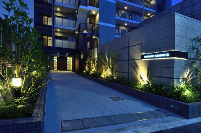 ファイル:サンクレイドル船堀III エントエランスアプローチ.png