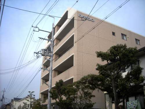 ファイル:ロイヤル甲子園口 ザ・レジデンス外観1.jpg