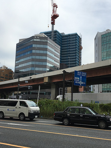 ファイル:アルファグランデ千桜タワー 外観2.jpg