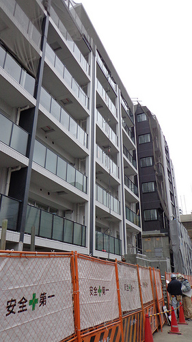 ファイル:施工時 西側(2012-11-11撮影).jpg