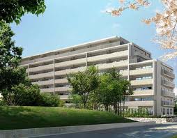 ファイル:桃山台ヒルズ 外観1.jpg