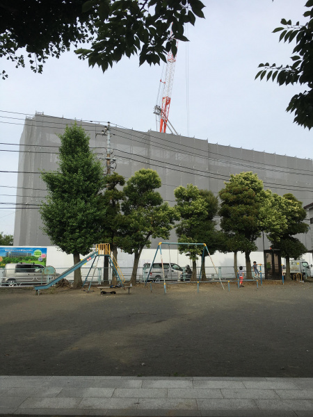 ファイル:ラ・フォルム新鶴見ラウンドパーク建設現場（2018年6月中旬）.jpg
