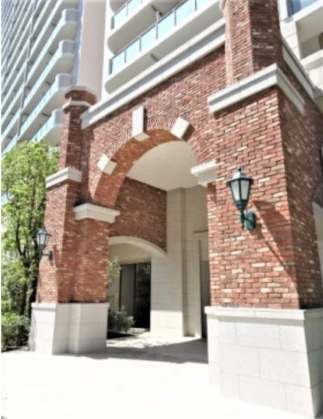 ファイル:リバーガーデン福島 木漏れ日の丘 エントランス.png