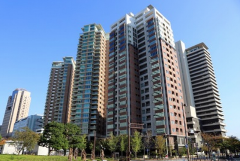 ファイル:グランドメゾン百道浜オーシャン＆フォレスト 外観.png