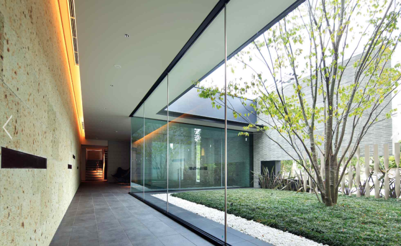 ファイル:ザ・リーフィアレジデンス成城 エントランスホール1.png