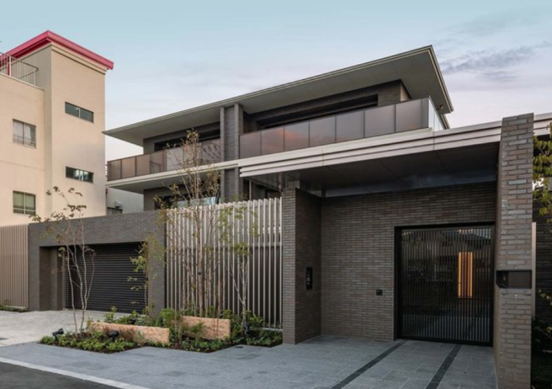 ファイル:ジオ桂シェノン 外観 1.png