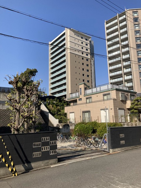 ファイル:20211120ザ・パークハウス 高槻天神町.jpg