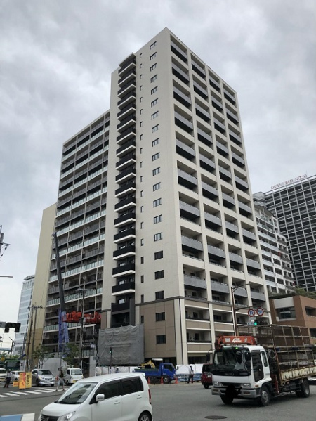 ファイル:ザ・パークハウス 赤坂タワーレジデンス建設現場（2019.6.14）.jpg