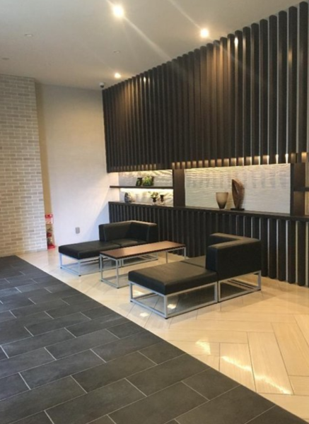 ファイル:ブラントン大濠公園 エントランスホール.png