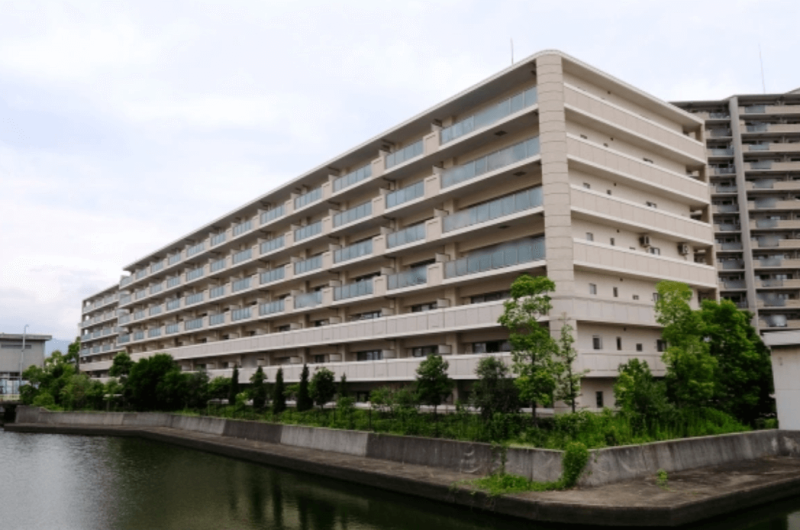 ファイル:リバーガーデン甲子園南 外観1.png