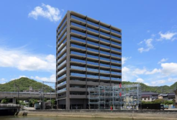 フローレンス三原港町リバーレジデンス　外観