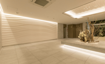 アルバックス植田南　エントランスホール