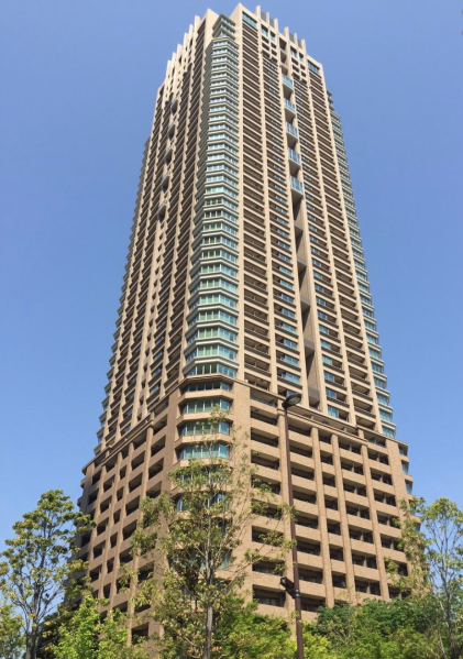 ファイル:グランフロント大阪オーナーズタワー 外観.png