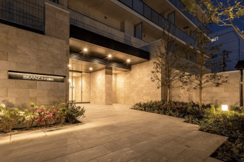 ブランズ天王寺勝山　エントエランスアプローチ