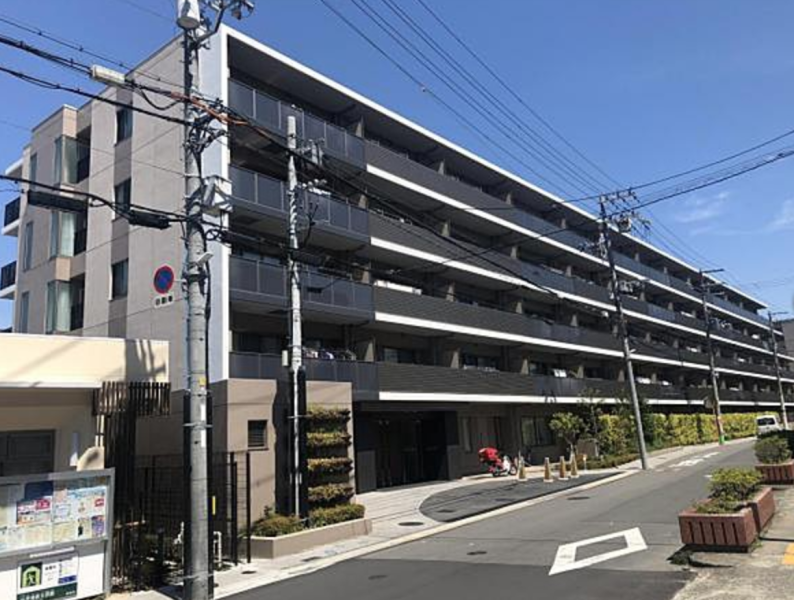 ファイル:ウエリス吹田山手町 ウエスト 外観.png