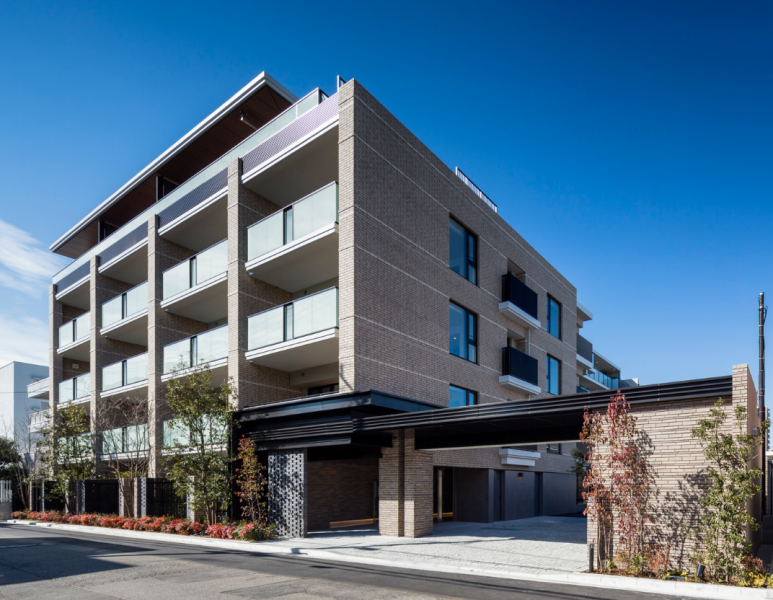 ファイル:プラウド大倉山ディアージュ 外観.png