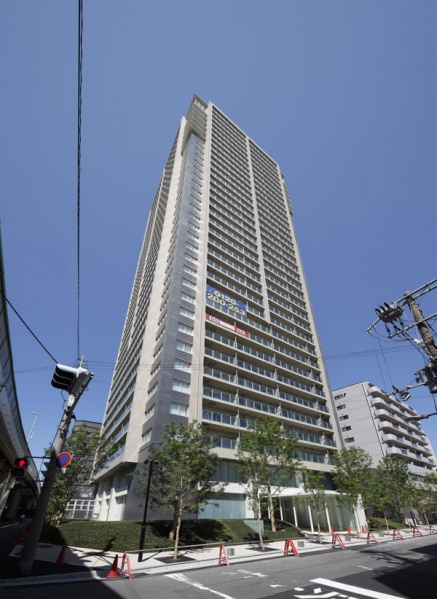 ファイル:レジデンス梅田ローレルタワー外観.jpg