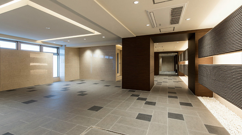 ファイル:ハイク比叡山坂本駅前 エントランスホール.png