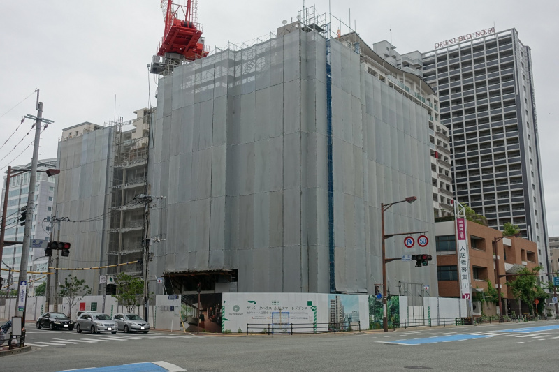 ファイル:ザ・パークハウス 赤坂タワーレジデンス建設現場（2018.6.10）.jpg