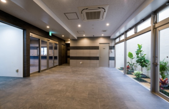 シンフォニア奥武山イーストウイング　エントランスホール