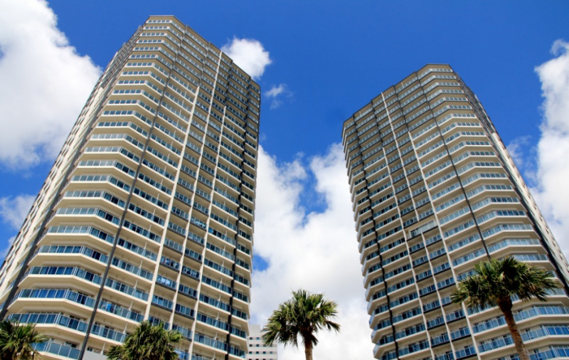 ファイル:RYU X TOWER（リュークスタワー）.png