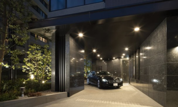 シティハウス自由が丘レジデンス　車寄せ