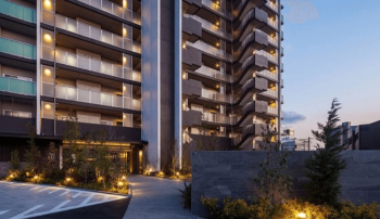 ポレスター倉敷駅西　エントエランスアプローチ