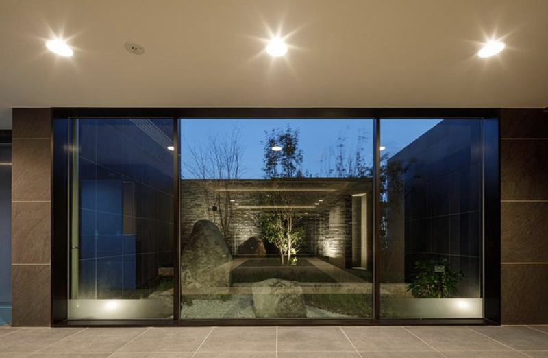 ファイル:センチュリー東武動物公園 インナーテラス.png