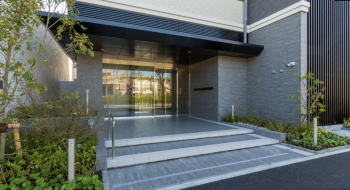 プレディア仲町台　エントランス