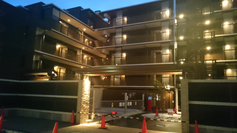 ファイル:THE RESIDENCE 小杉陣屋町外観(2).jpg