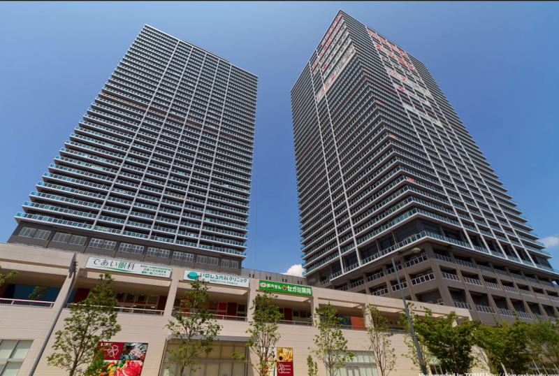 ファイル:MEGA CITY TOWERS （メガシティタワーズ） 外観.png