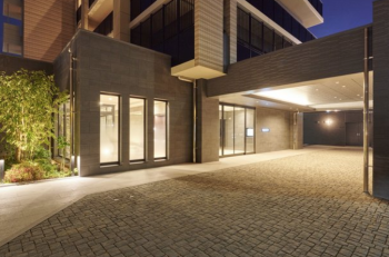 エイリックスタイル姪浜駅ウエスト　エントランスアプローチ2