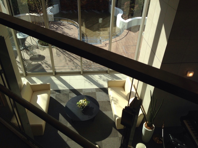 ファイル:ライオンズ プレティナ レジデンスラウンジ.jpg