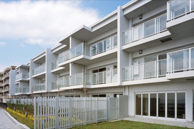 グランツオーベル逗子海岸外観