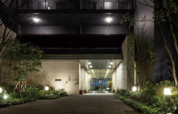 ウエリス門真南　エントランスアプローチ