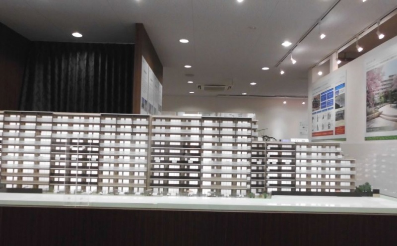 ファイル:ザ ブルームテラスマンション模型(2).JPG