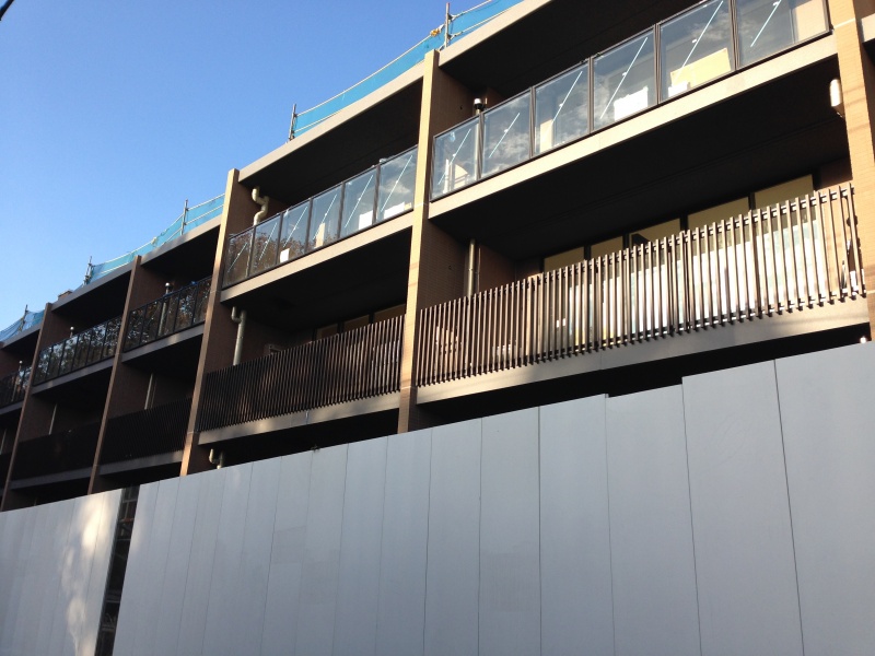 ファイル:THE IMPERIAL GARDEN LIMITED RESIDENCE現地写真（2014.11下旬3）.jpg