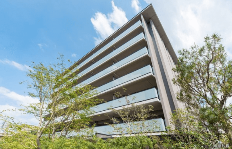 ファイル:メイツ京都唐橋 外観［南面］（2021年8月撮影）.png