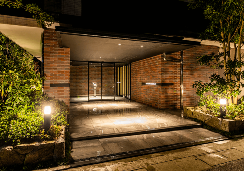 ファイル:MJR姪浜駅南 エントランスアプローチ.png