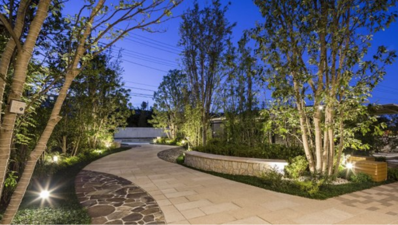 ファイル:オハナ 東川口 エントランスガーデン.png