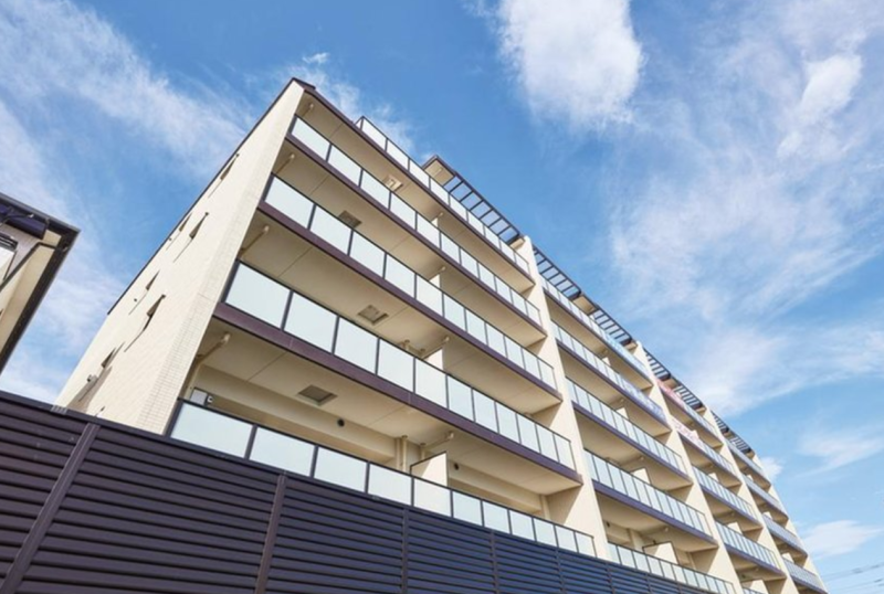 ファイル:ブランズ浦和別所沼公園 外観.png