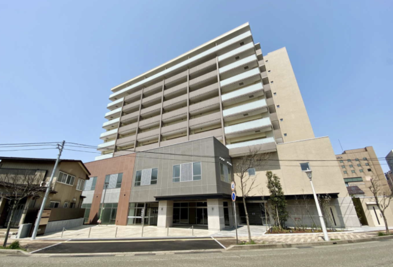 ファイル:ブレッソ直江津 外観.png